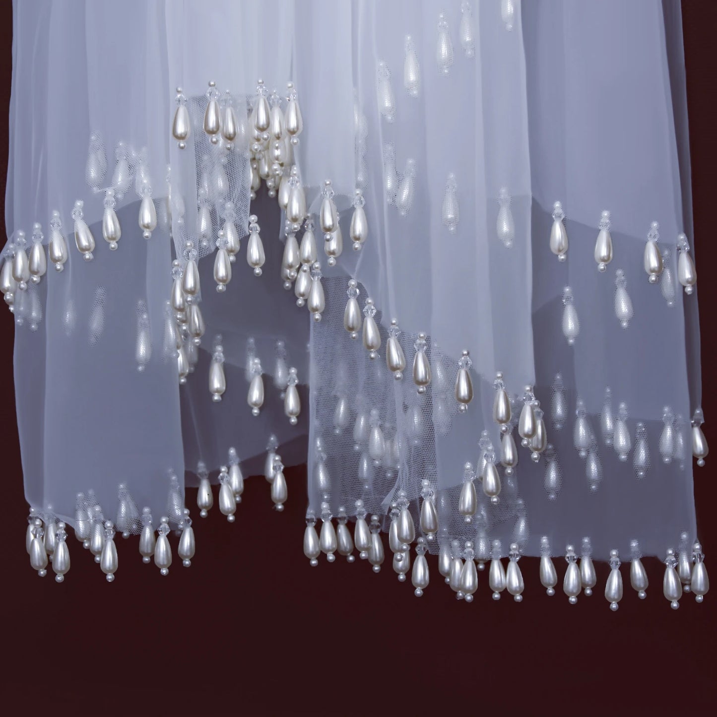 Teardrop Pearl Edge Wedding Veil 2 Tier Fingertip Length Soft Tulle with Comb