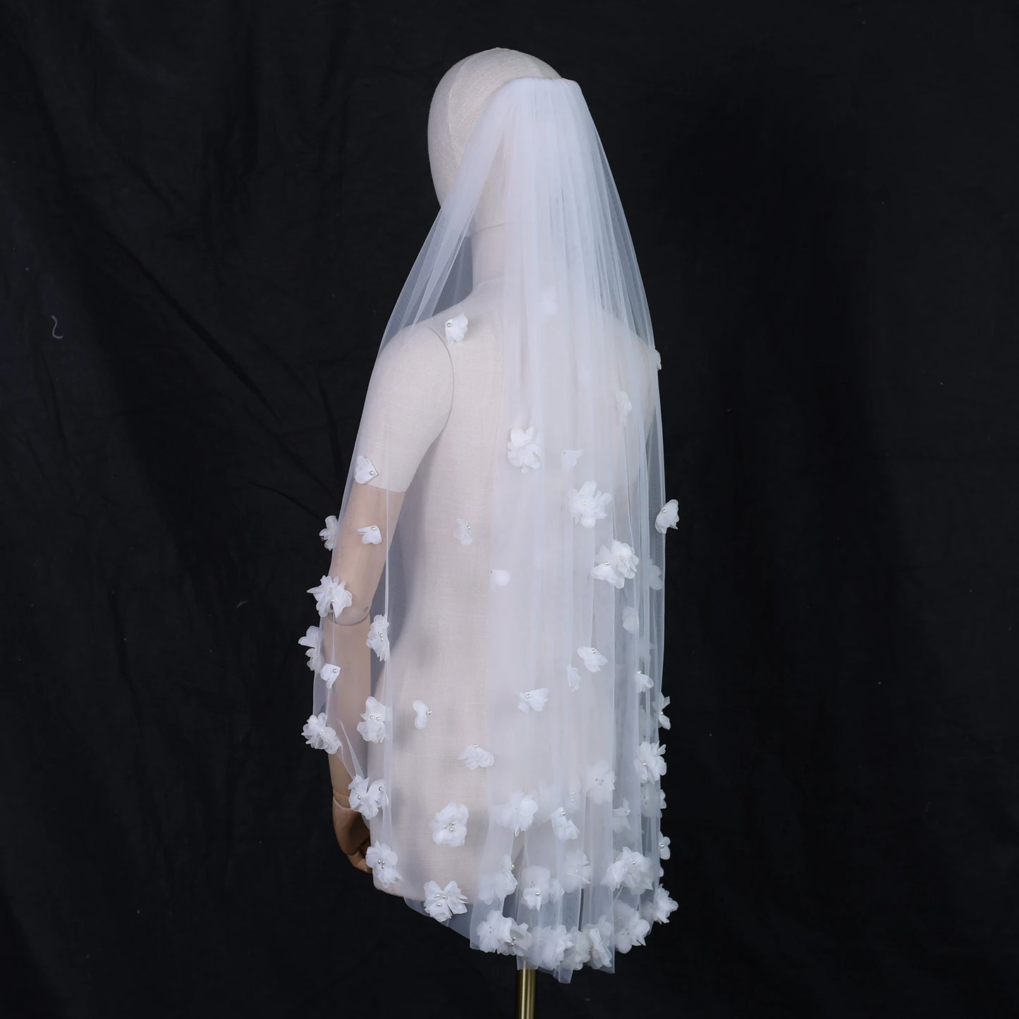 3D Flower Wedding Veil Hip Length Tulle Bridal Veil White Ivory Romantic Elegant