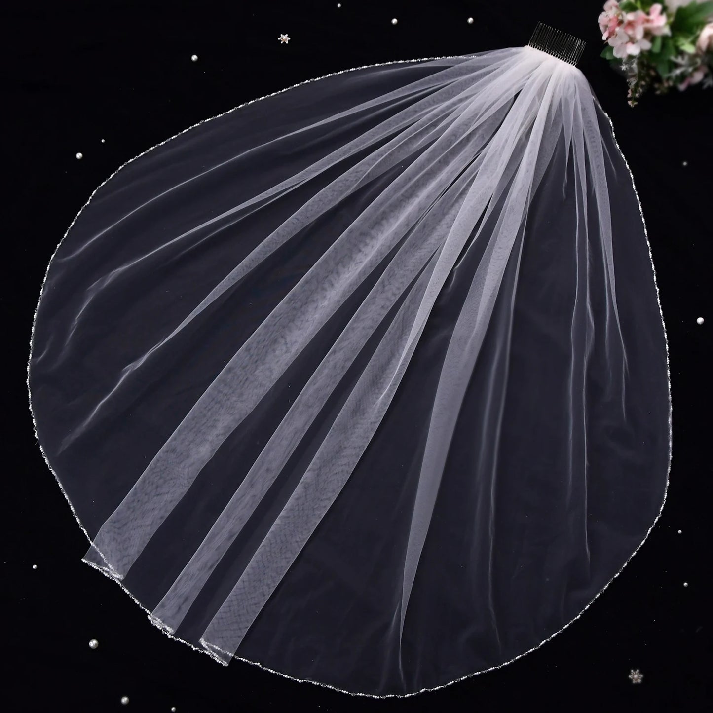 Elegant Crystal-Embellished Single Layer Elbow-Length Wedding Veil with Lace Trim