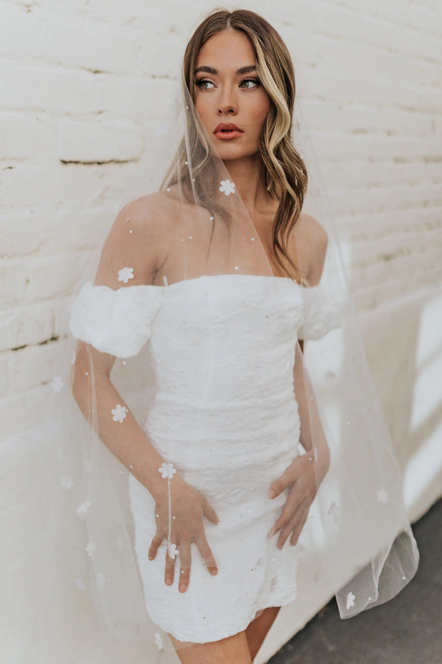 Double-layer bride wedding veil flower bride veil beach vacation style