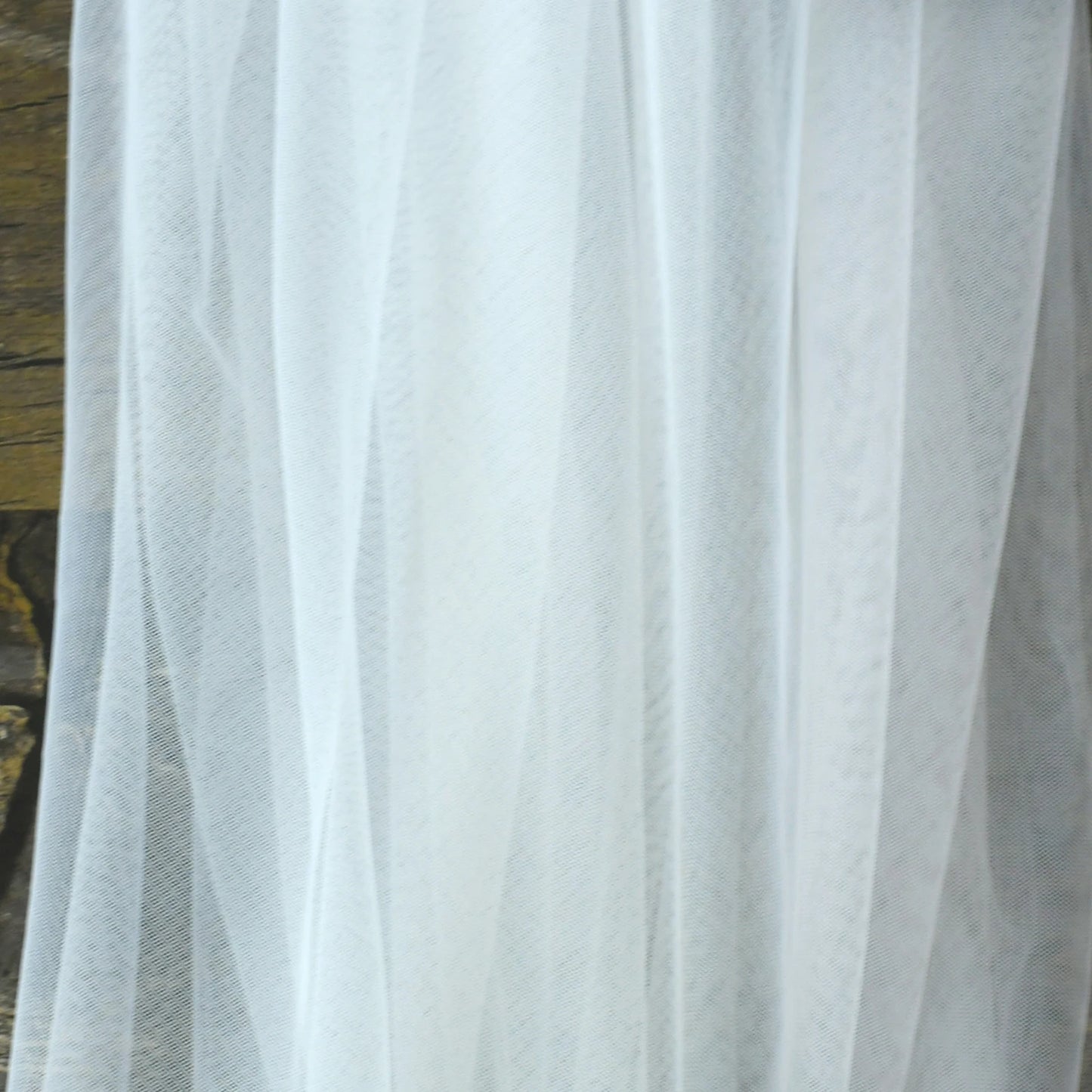 Elegant 2 Tier Wedding Veil with Crystal Edge Bridal Veils Cover Front and Back of Wedding Dresses