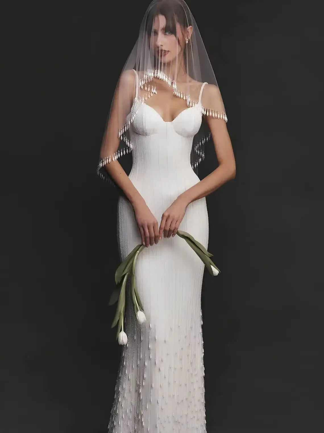 Teardrop Pearl Edge Wedding Veil 2 Tier Fingertip Length Soft Tulle with Comb