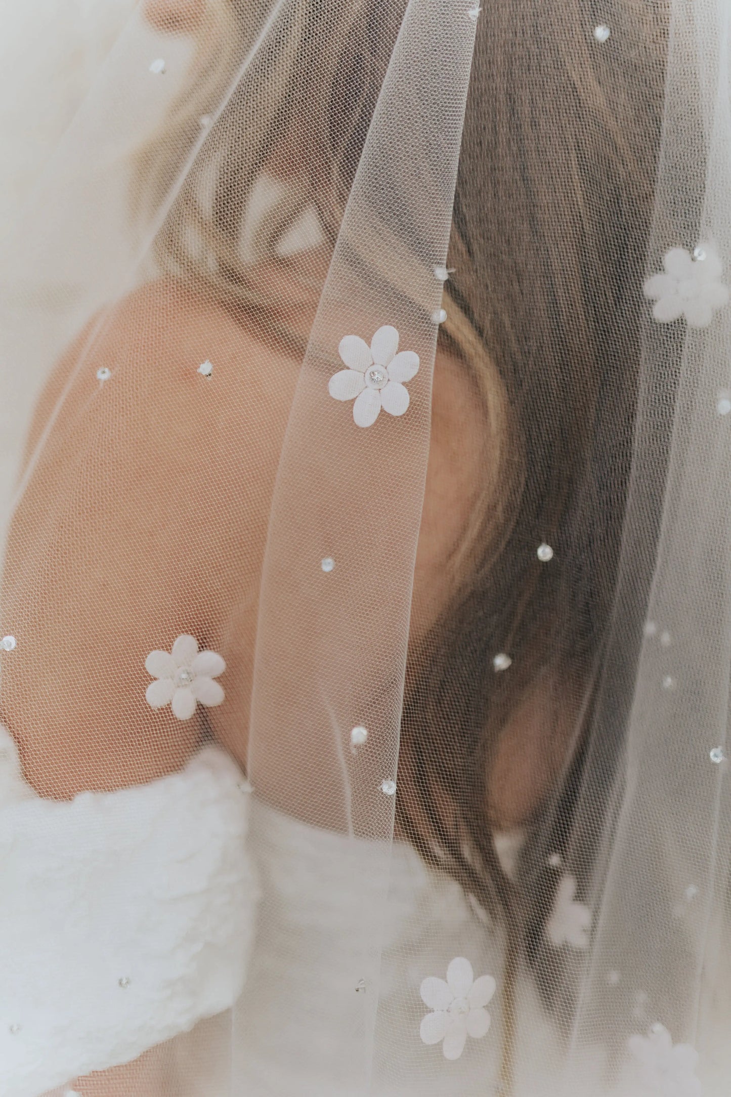 Double-layer bride wedding veil flower bride veil beach vacation style