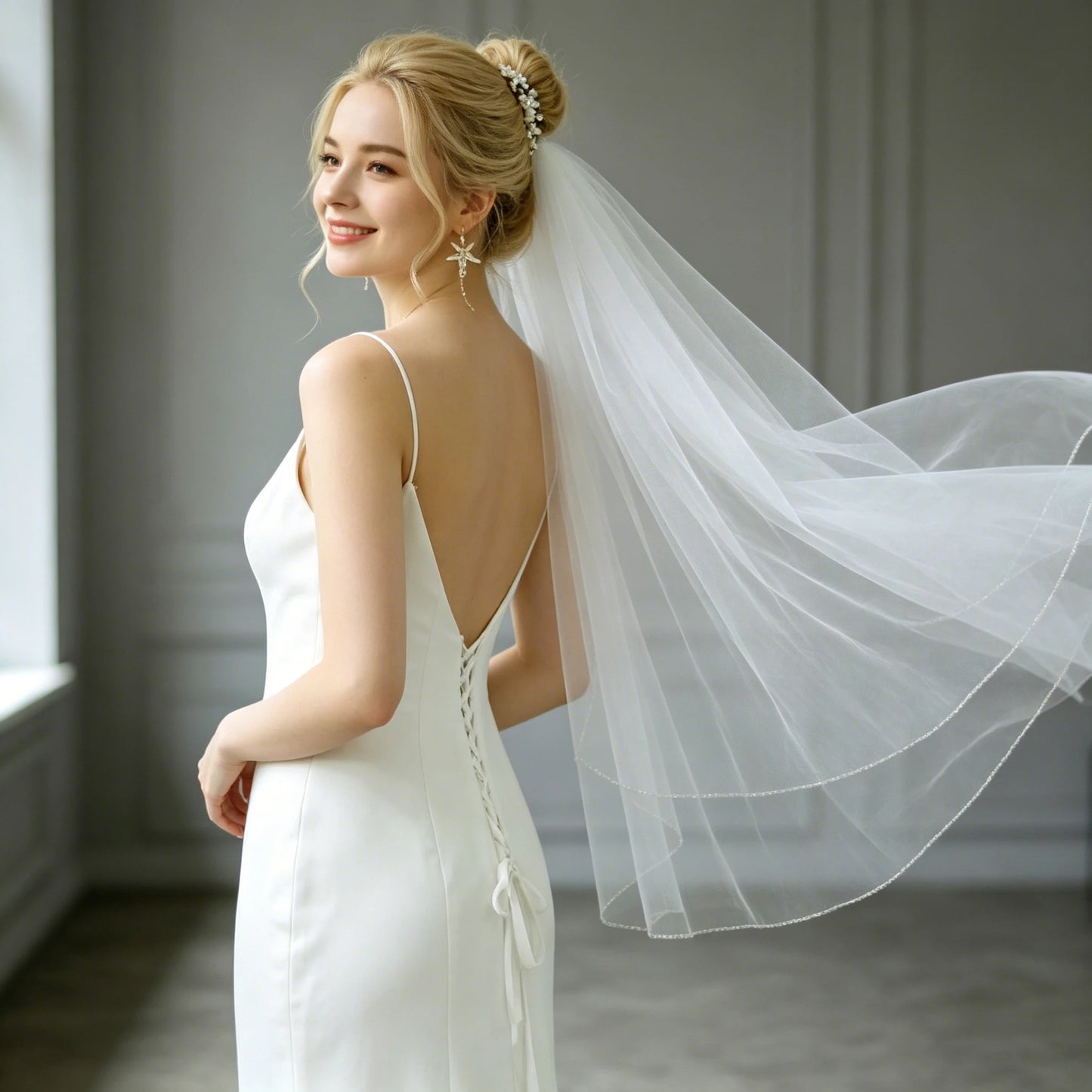 Modern Bridal Veil with Tube Beads Edge for Elegant Wedding with Comb