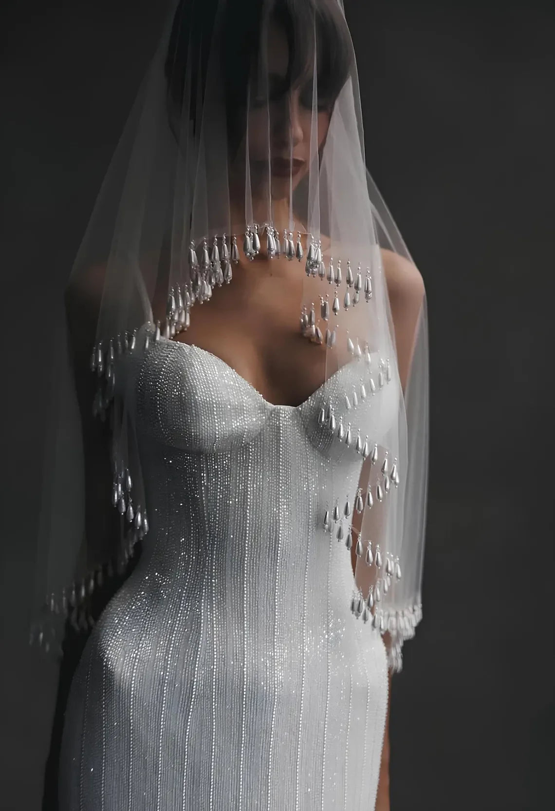 Teardrop Pearl Edge Wedding Veil 2 Tier Fingertip Length Soft Tulle with Comb