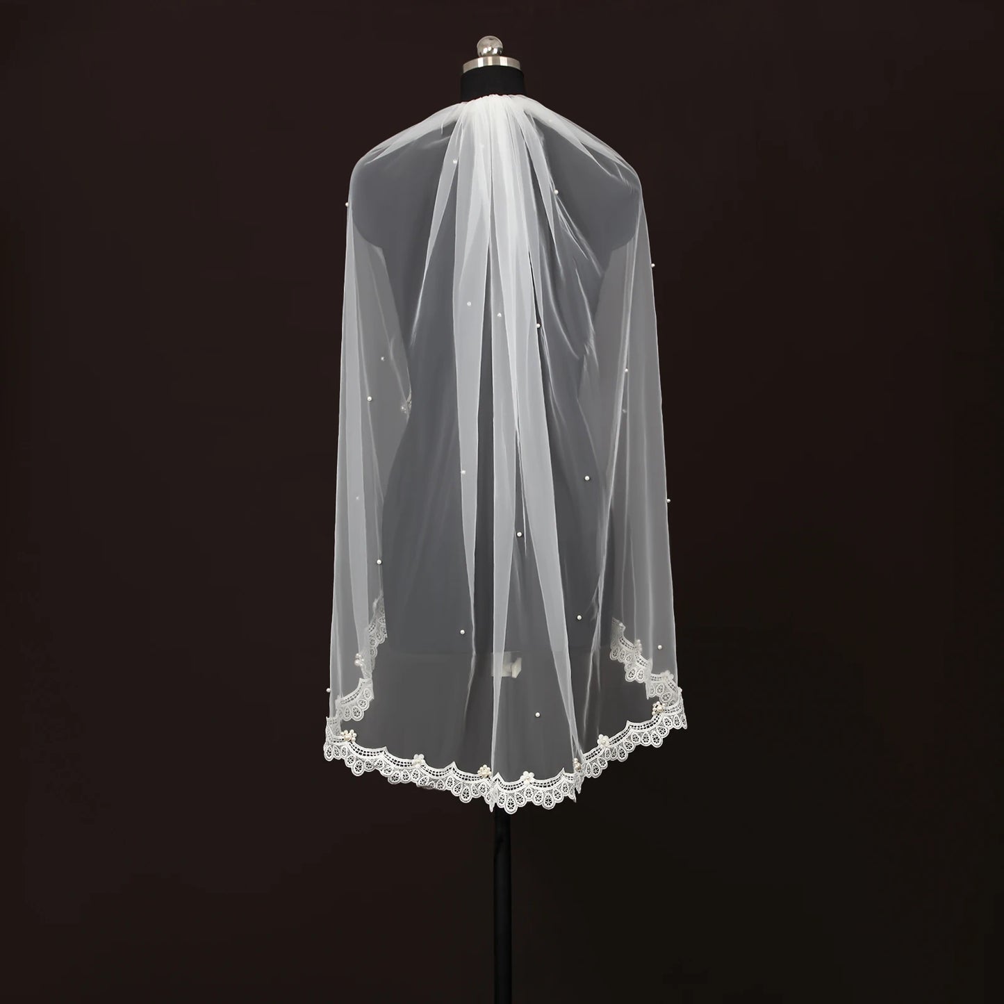 Short Wedding Veil 1 Tier Lace Bridal Veils Scallop Leaf Trim Soft Tulle