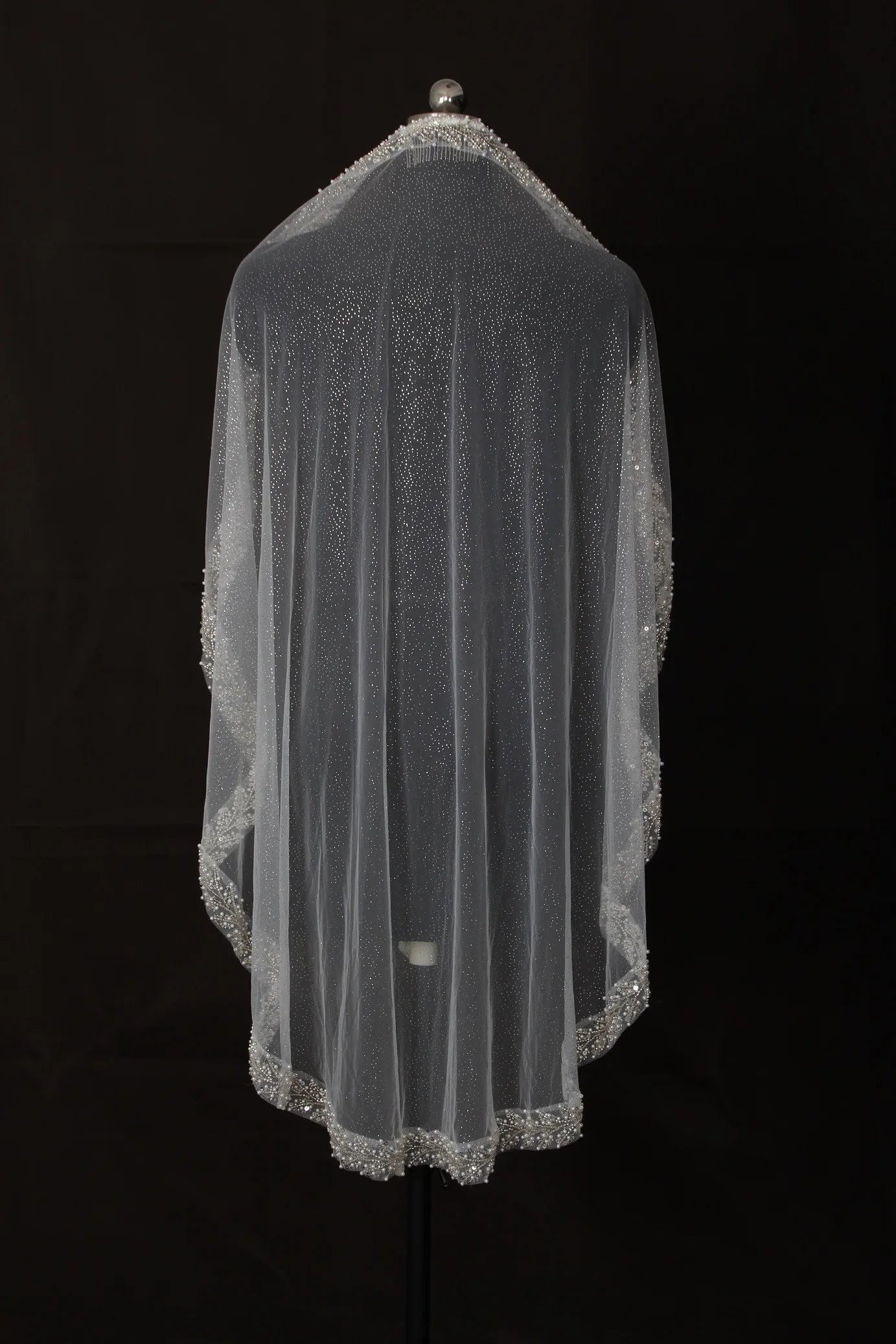 Bridal Veil with Pearl & Crystal Beads Edge 1 Tier Sheer Glitter Tulle Wedding Veil with Comb