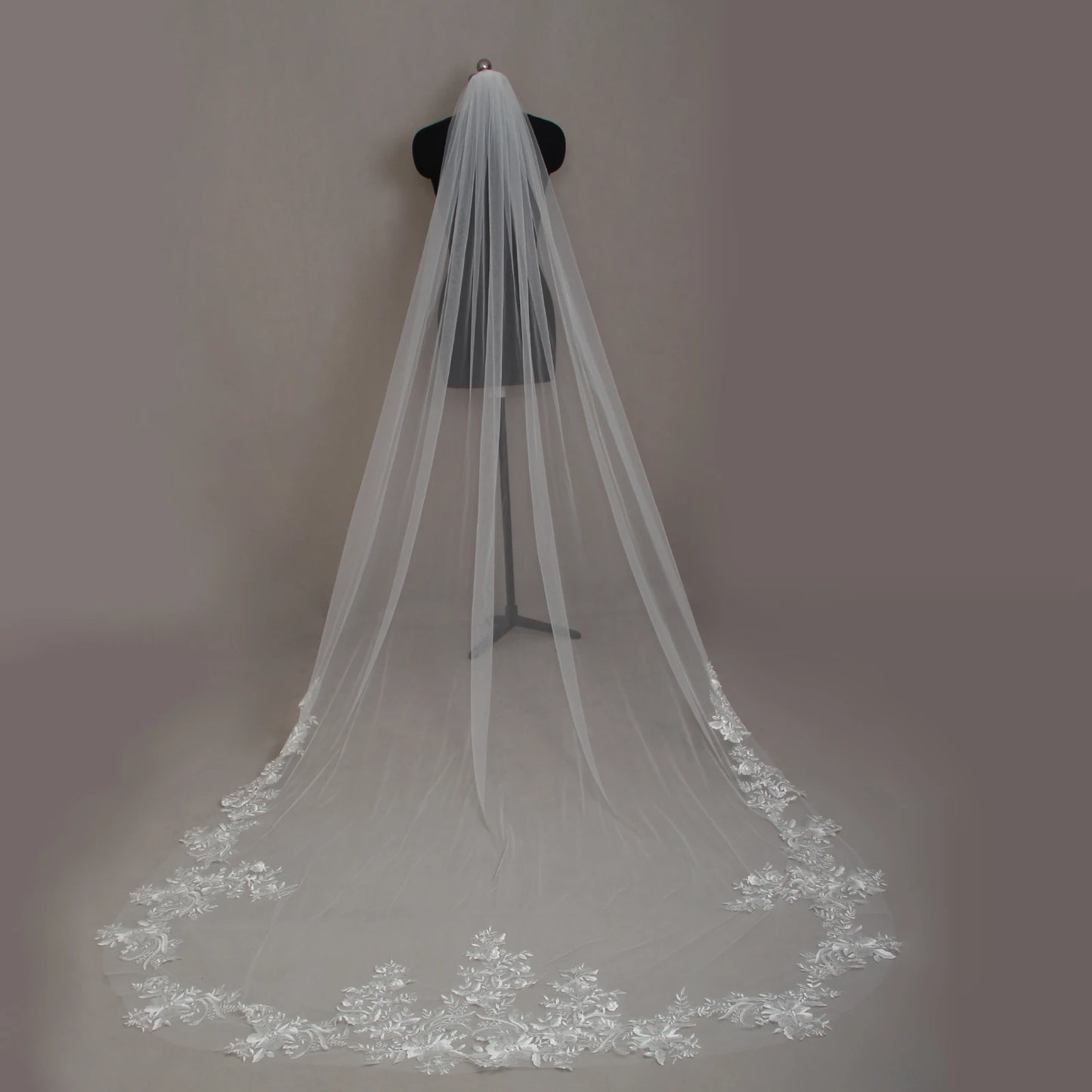 Cathedral Wedding Veil Elegant French Alencon Lace 3 Meters Long Embroidered Tulle Soft Bridal Veil with Comb (Ivory/White)