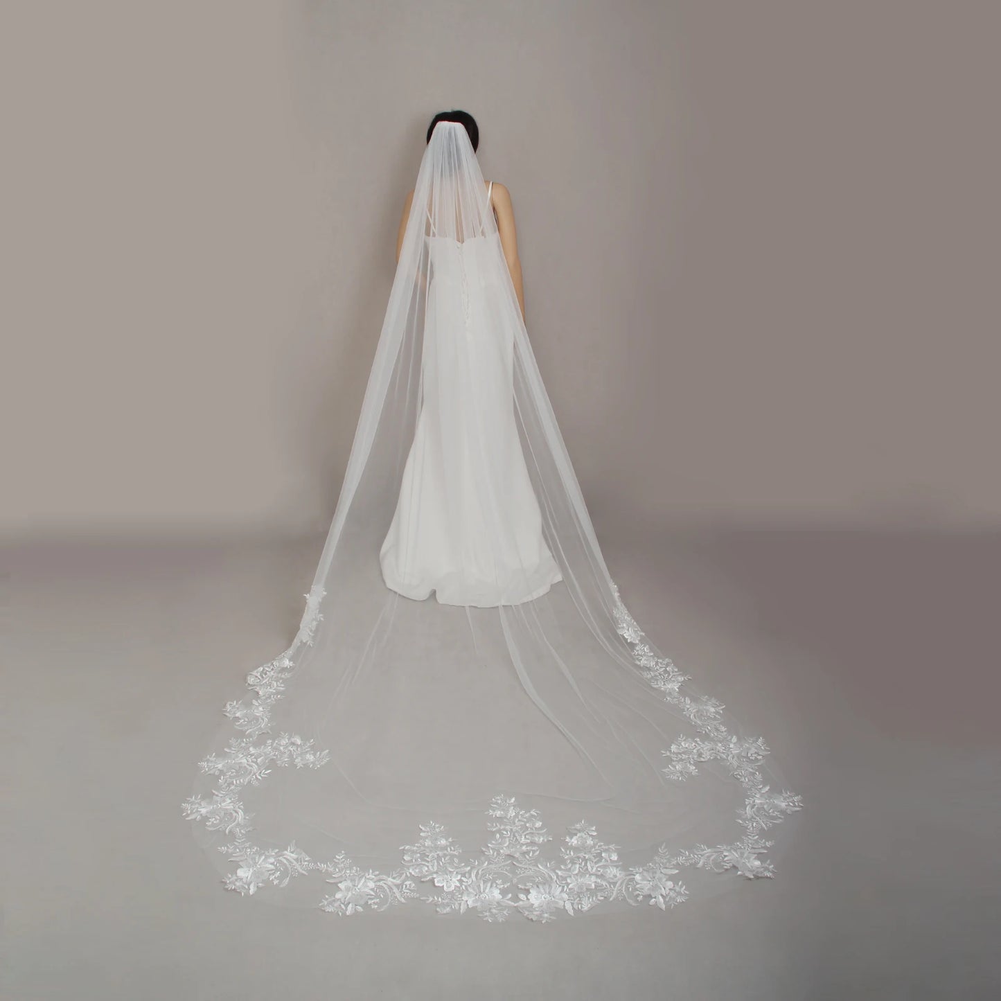 Cathedral Wedding Veil Elegant French Alencon Lace 3 Meters Long Embroidered Tulle Soft Bridal Veil with Comb (Ivory/White)