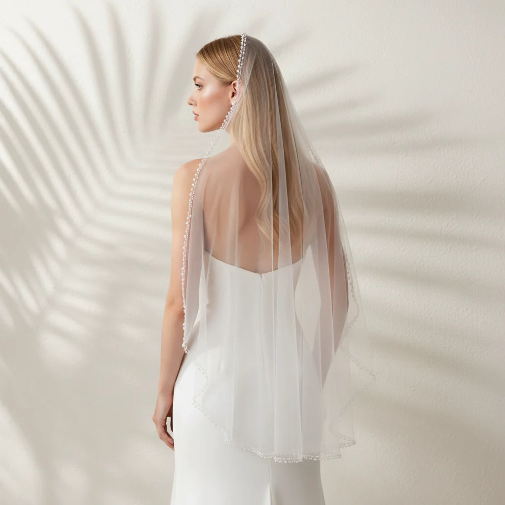 Beautiful 1 Meter Tulle Wedding Veil with Pearl Beaded Trim
