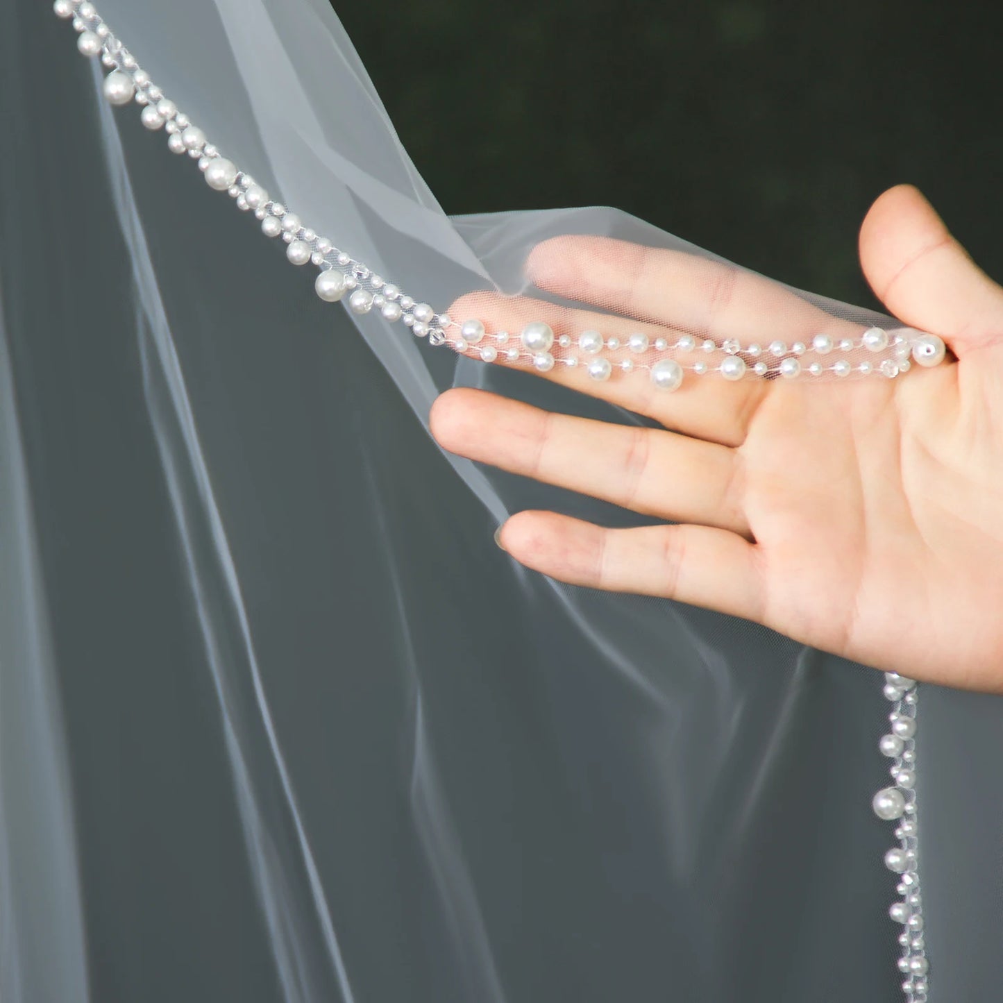 Beautiful 1 Meter Tulle Wedding Veil with Pearl Beaded Trim