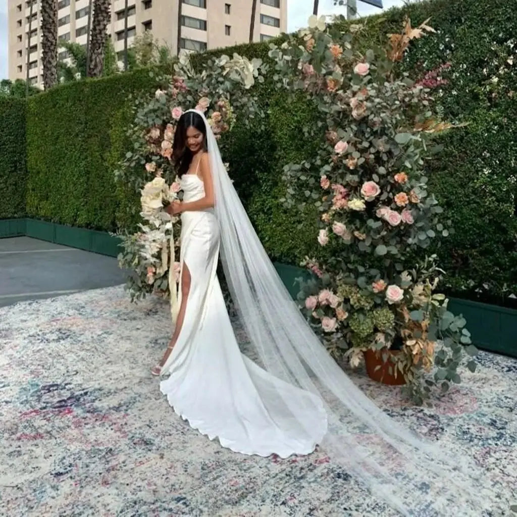 Elegant Single Tier Cathedral Wedding Veil with Comb Simple Cut Edge Long Bridal Tulle in Silk White Plain Soft Tulle G30