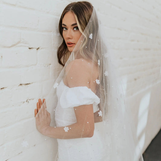 Double-layer bride wedding veil flower bride veil beach vacation style