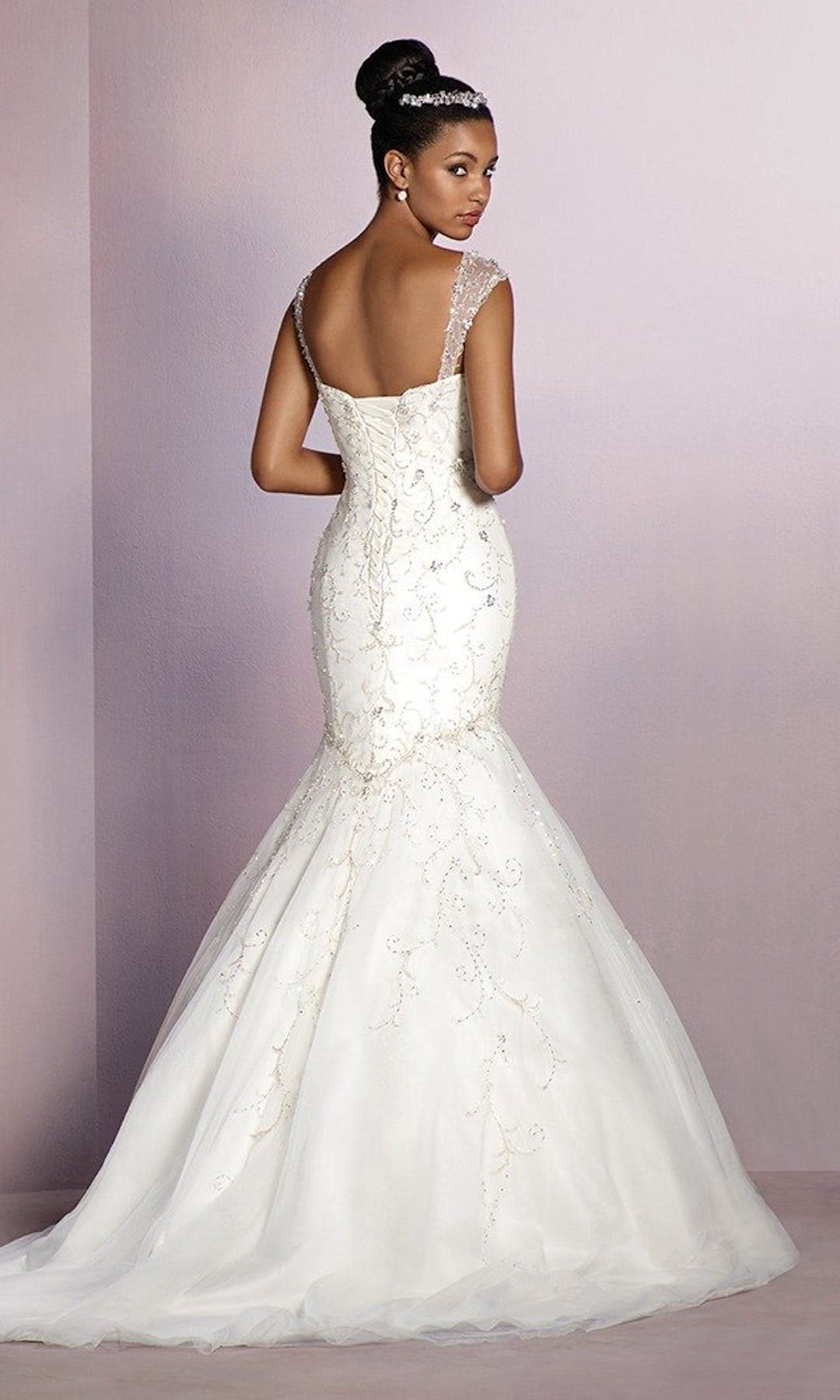 [For Rent ONLY] Tiana Disney Fairy Tale Wedding Dress in Ivory (Trampet) - AA253 - Blossom Wedding